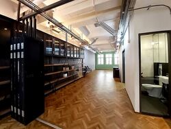 Liang Seah Place (D7), Shop House #560604111